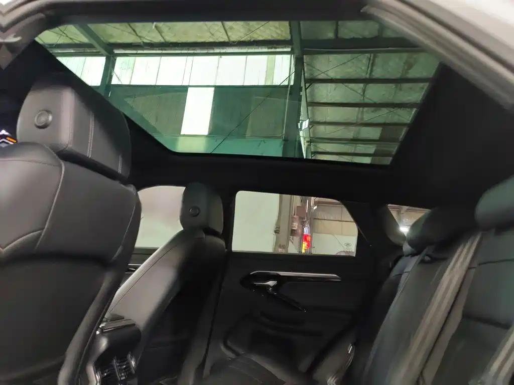 Land Rover Evoque 2020 — фото 14