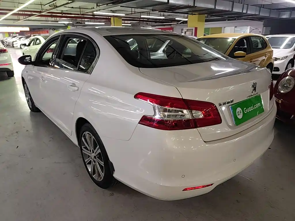 Peugeot 408 2016