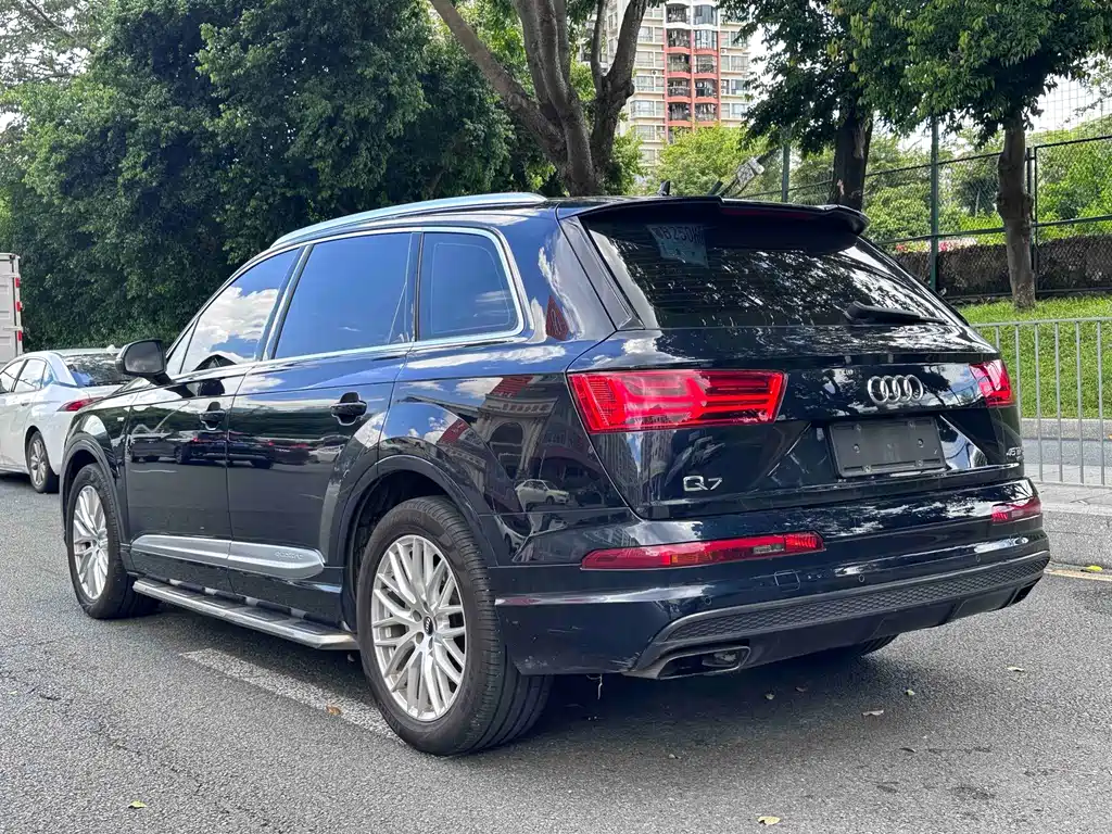 Audi Q7 2016