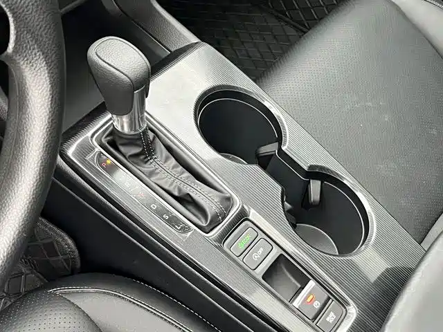Honda Civic 2025 — фото 18