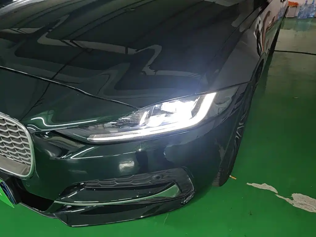 Jaguar XEL 2021 — фото 24