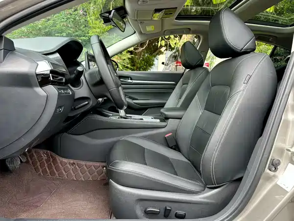 Nissan Teana 2023