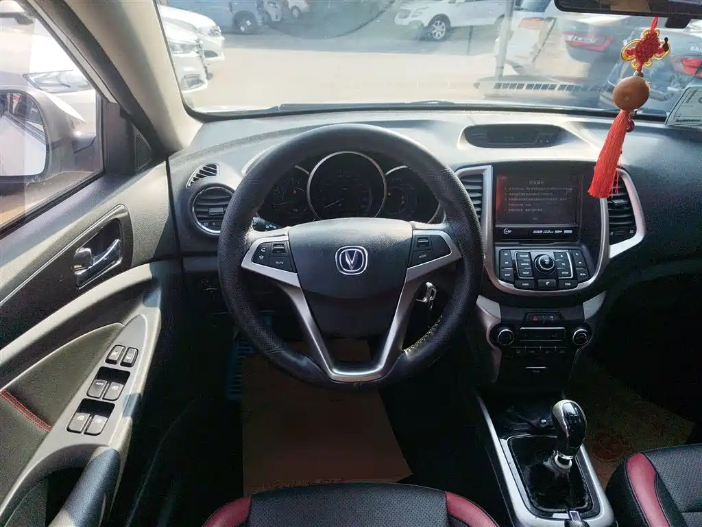 Changan Eado XT 2016 — фото 11