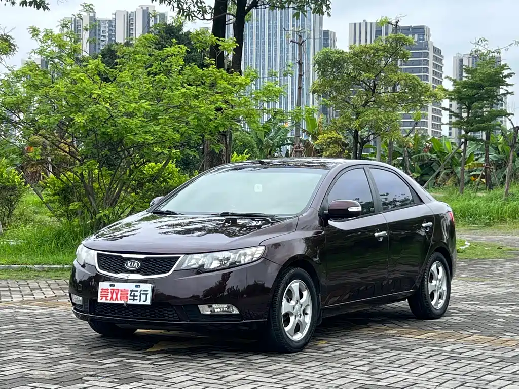 Kia Forte 2010 — фото 1