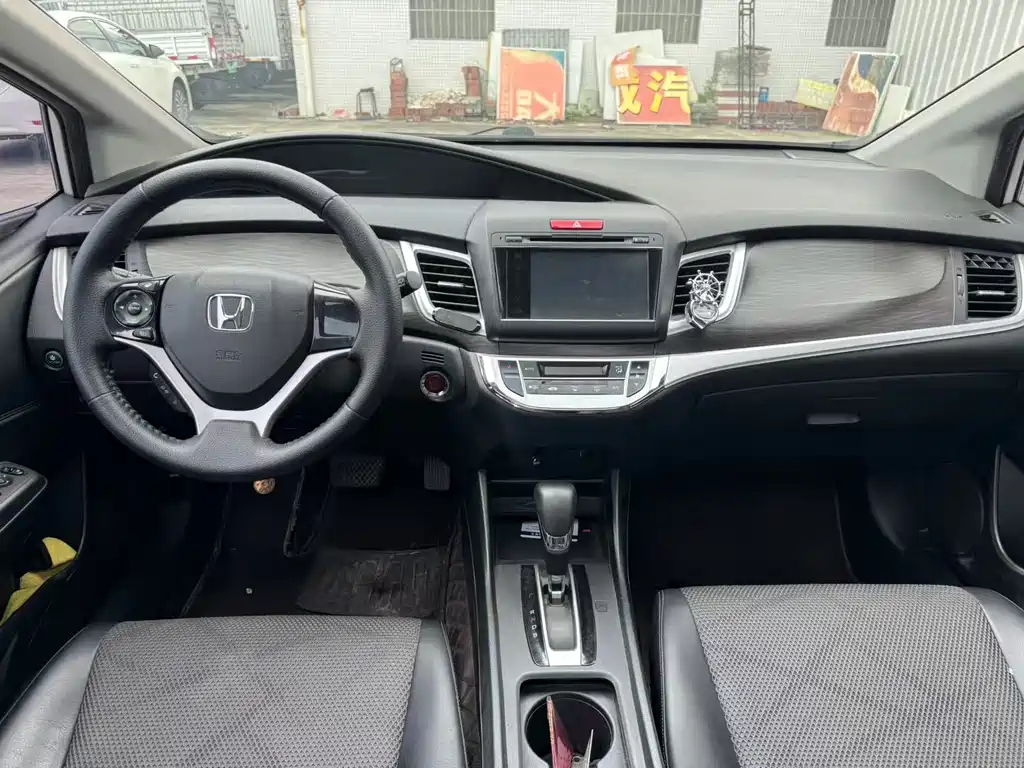 Honda Jade 2015 — фото 6