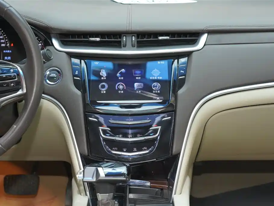 Cadillac XTS 2017 — фото 18