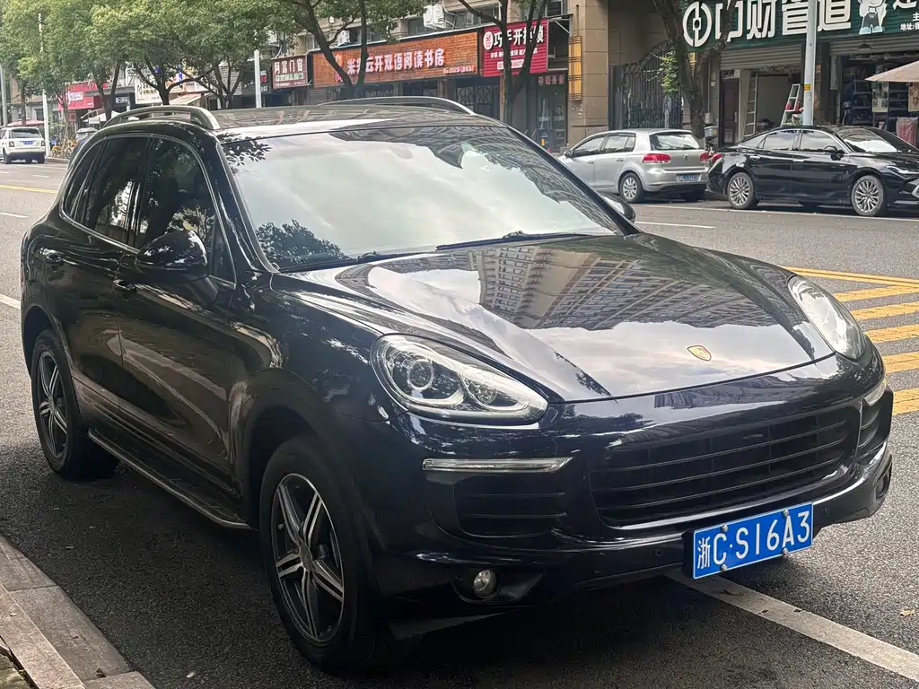Porsche Cayenne 2016 — фото 3
