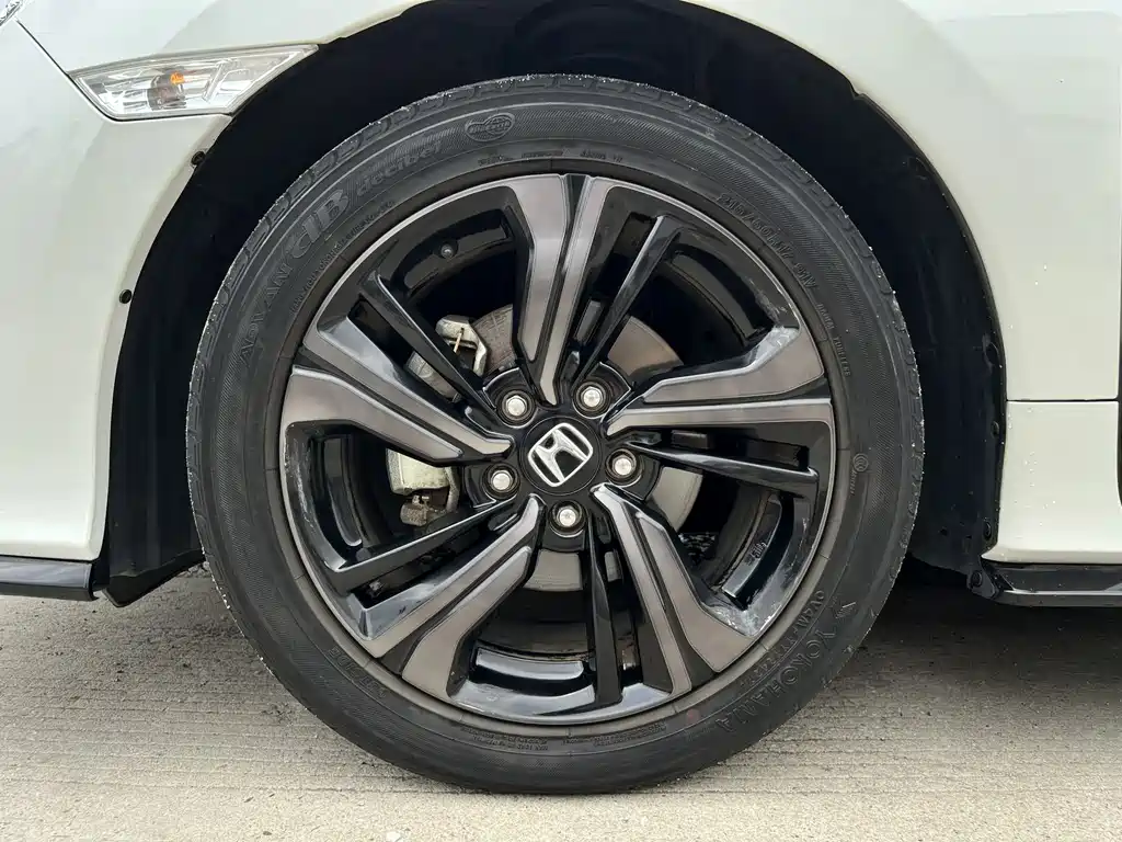 Honda Civic 2021 — фото 18