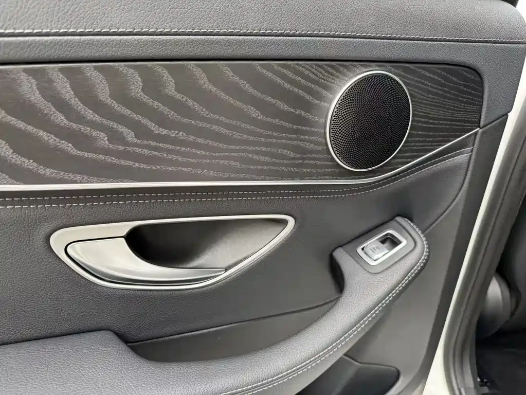 Mercedes-Benz C-Class 2020 — фото 21