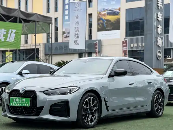 BMW i4 2022