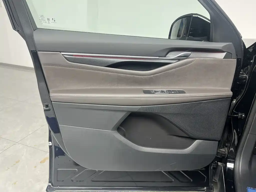 Ford Edge 2025 — фото 10