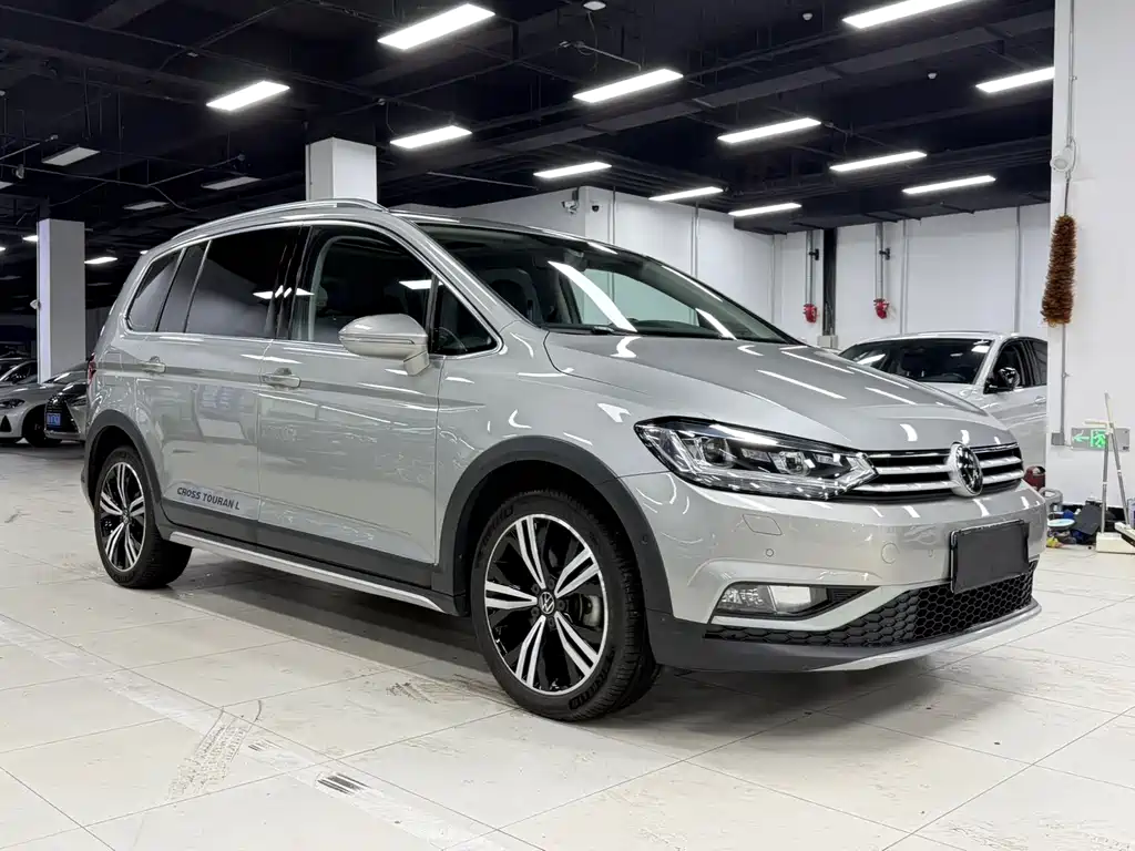 Volkswagen Touran 2022