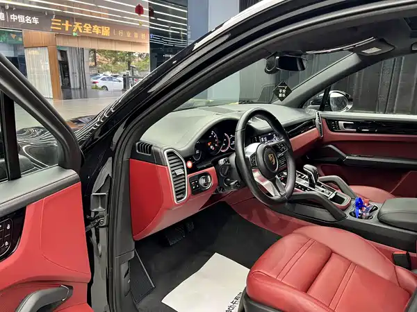 Porsche Cayenne 2020