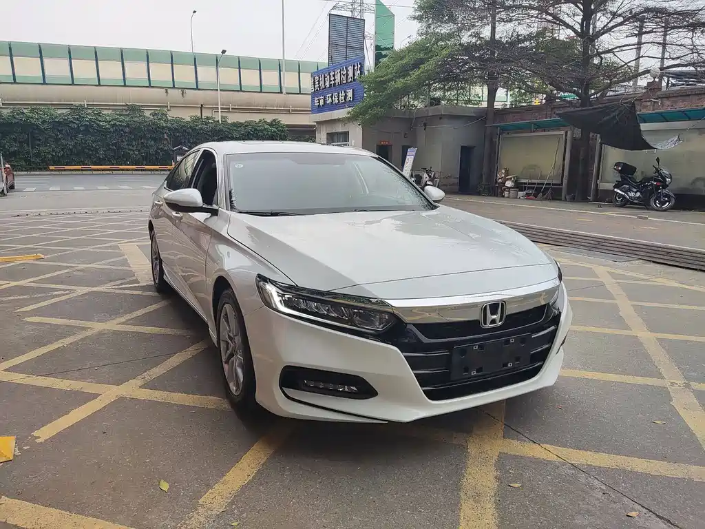 Honda Accord 2018 — фото 3