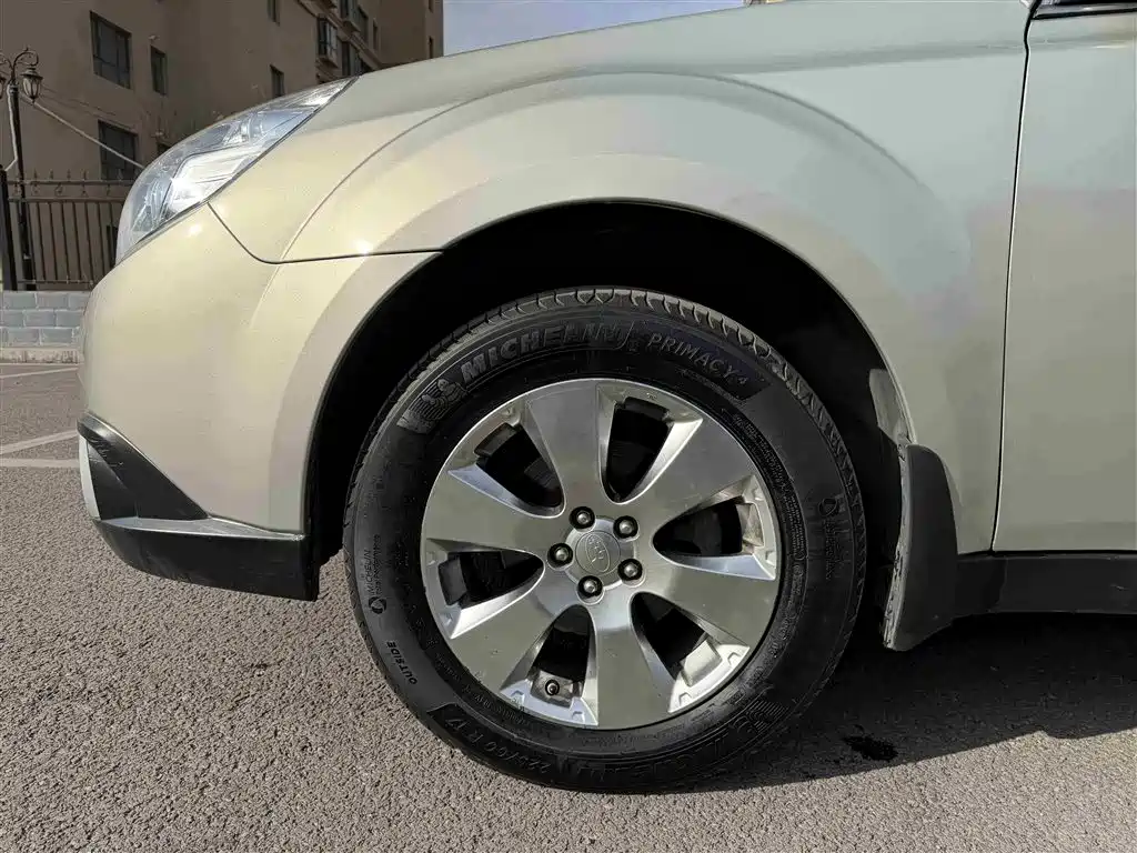 Subaru Outback 2011 — фото 14