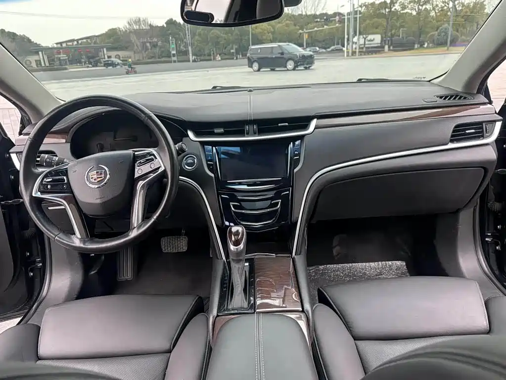 Cadillac XTS 2014 — фото 17