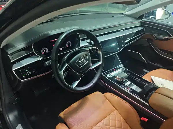 Audi A8 2024
