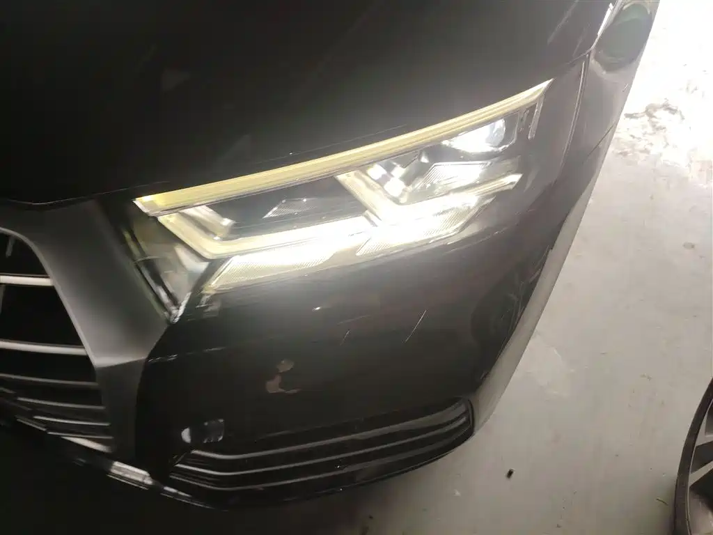 Audi Q5L 2019 — фото 24