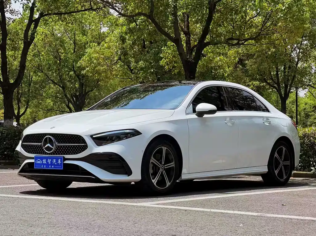 Mercedes-Benz A-Class 2025 — фото 1