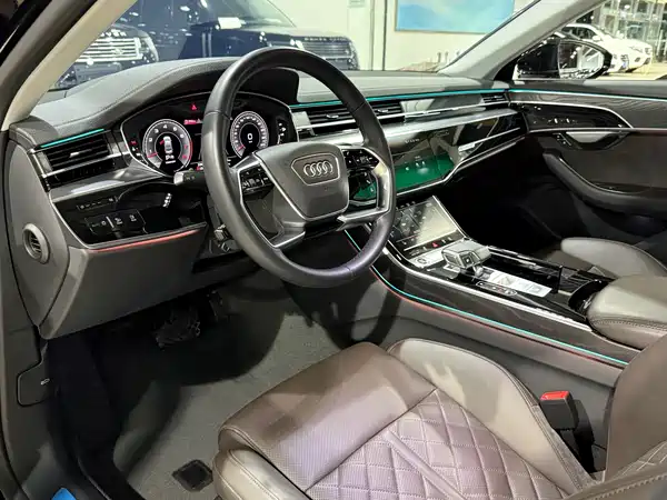 Audi A8 2021