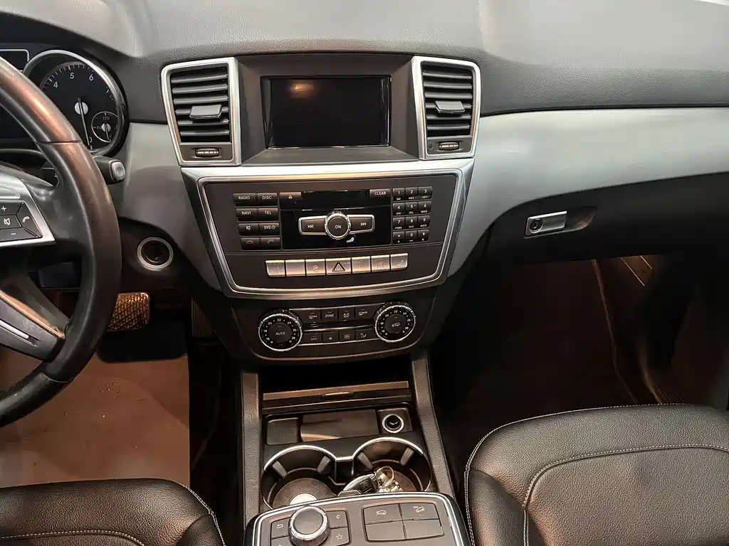 Mercedes-Benz M-Class 2014 — фото 13