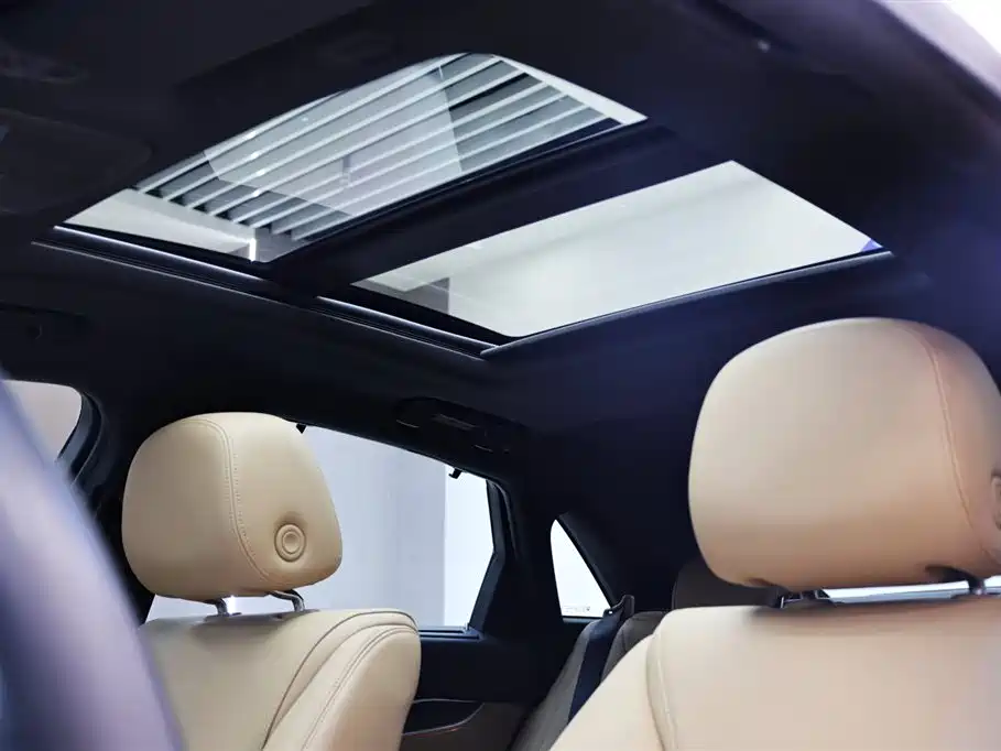 Cadillac XTS 2018 — фото 27