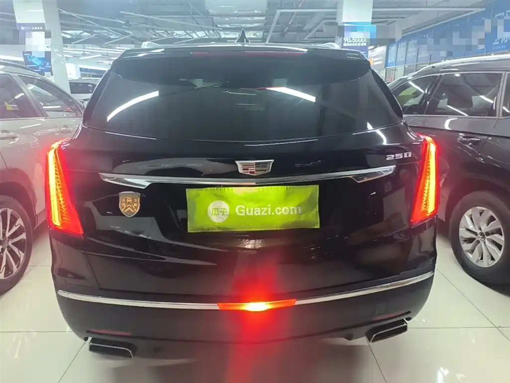 Cadillac XT5 2017 — фото 6