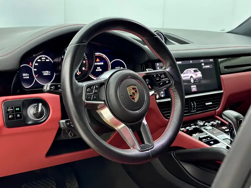 Porsche Cayenne 2019 — фото 17