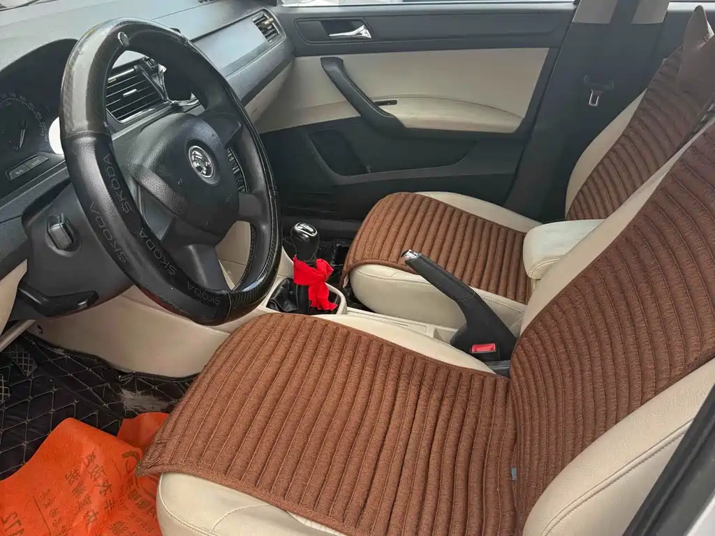 Skoda Rapid 2013