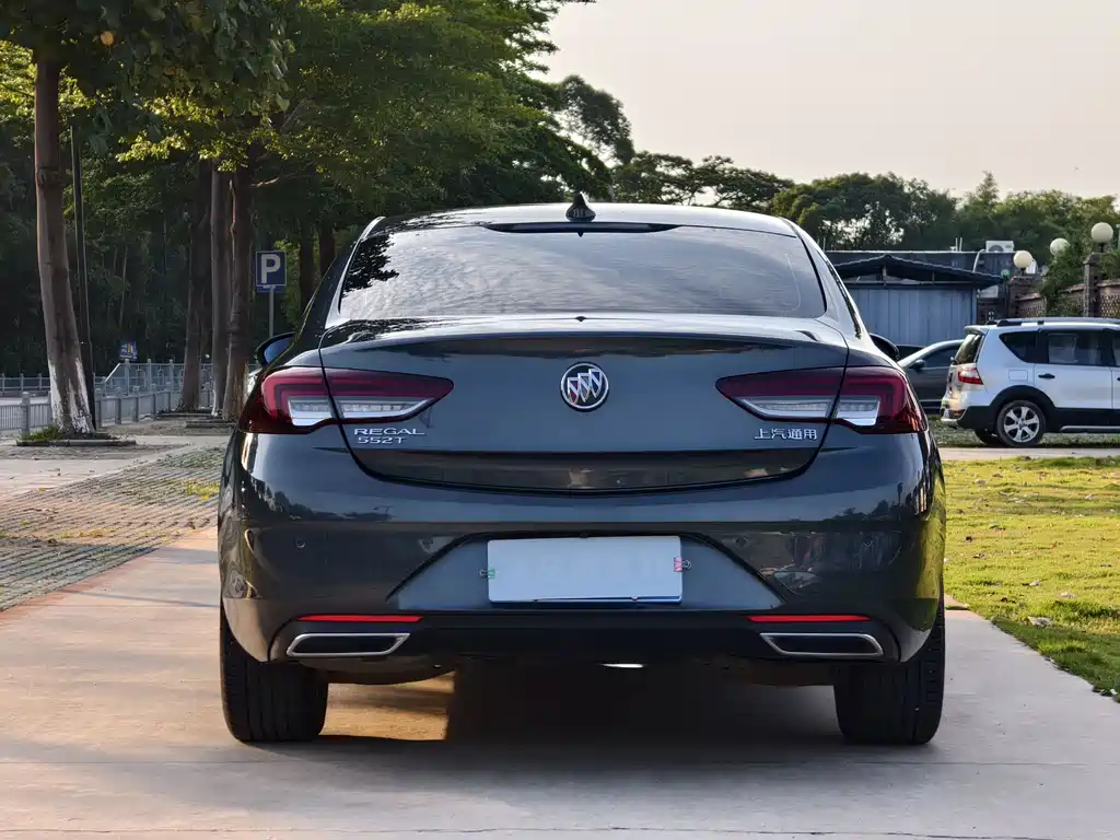 Buick Regal 2021 — фото 12