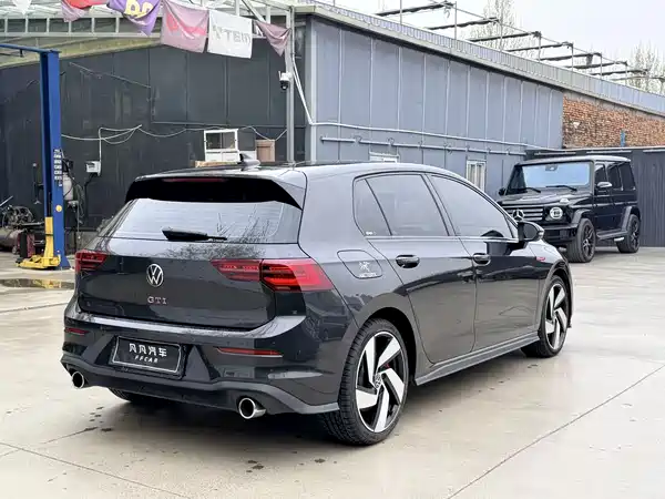 Volkswagen Golf GTI 2022