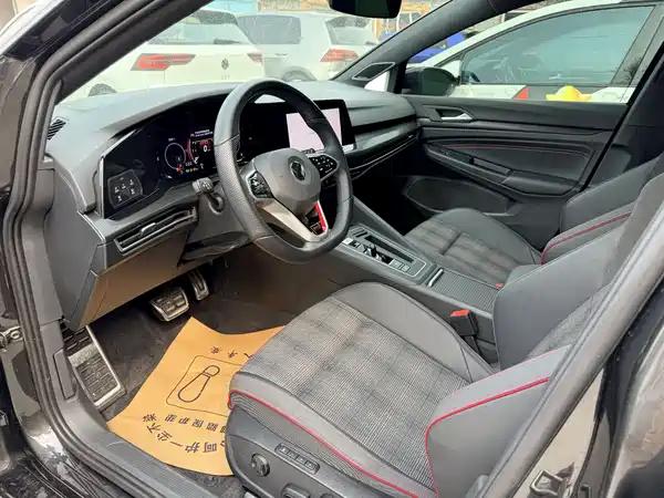 Volkswagen Golf GTI 2022