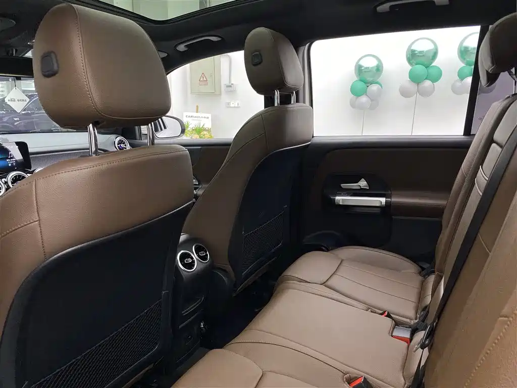Mercedes-Benz GLB 2021