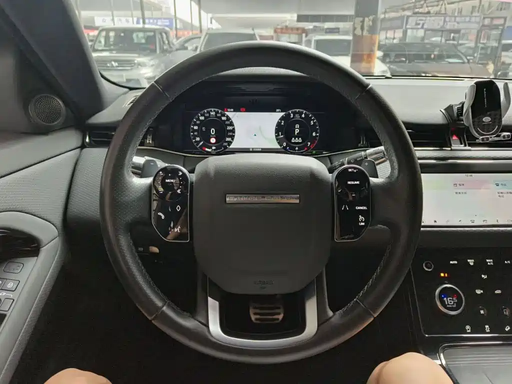 Land Rover Evoque 2020 — фото 11
