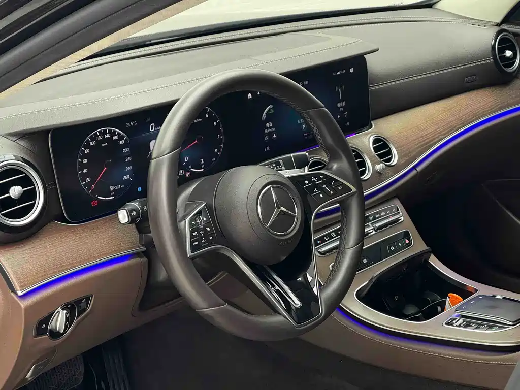 Mercedes-Benz E-Class 2023 — фото 3
