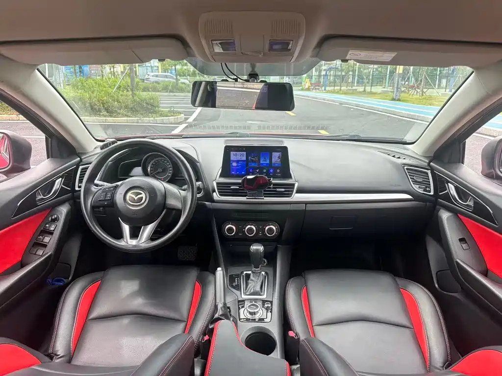 Mazda 3 Axela 2016 — фото 12