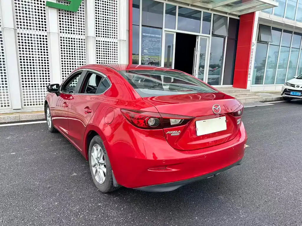 Mazda 3 Axela 2016 — фото 26