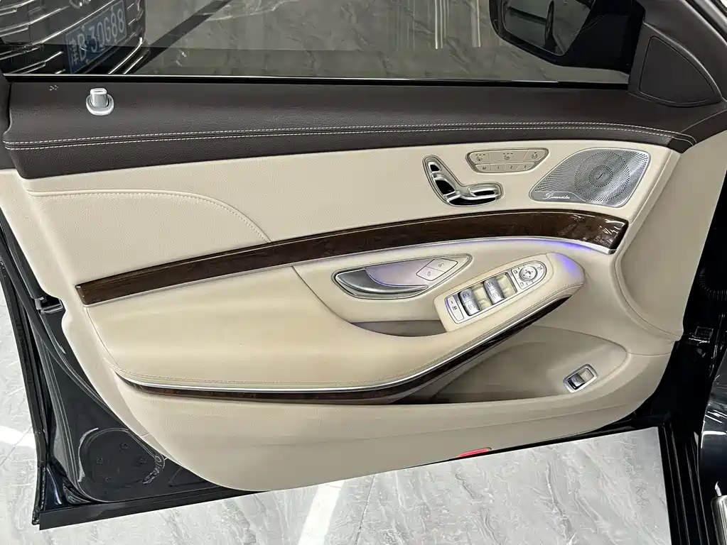 Mercedes-Benz S-Class 2015 — фото 12