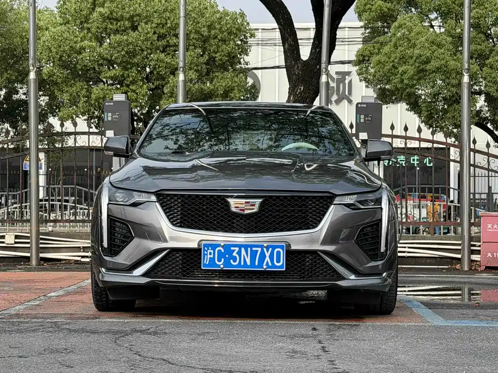 Cadillac CT4 2021 — фото 2