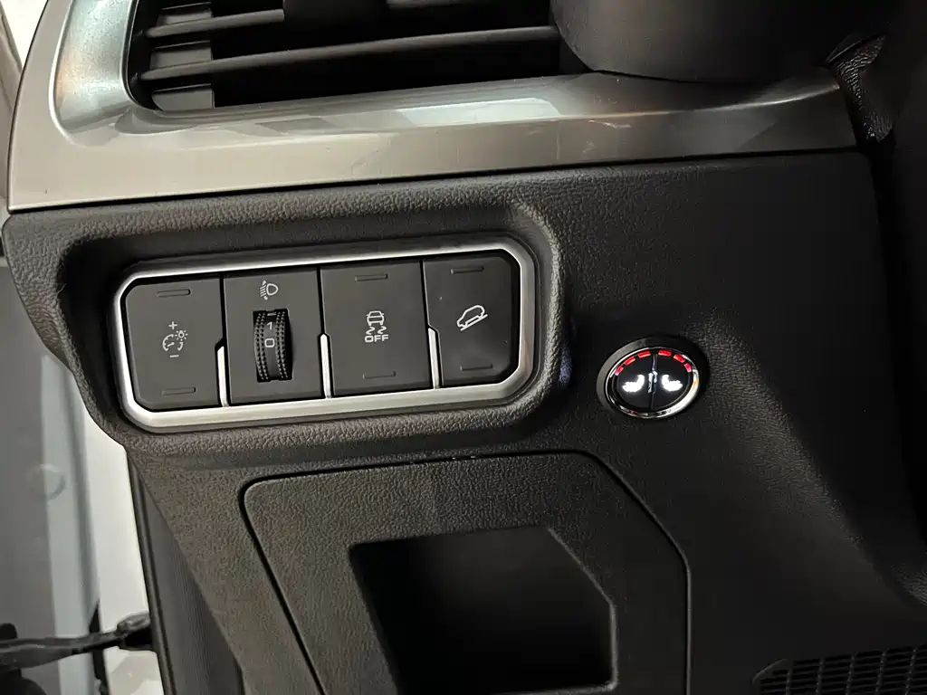 Haval H6 2023 — фото 17