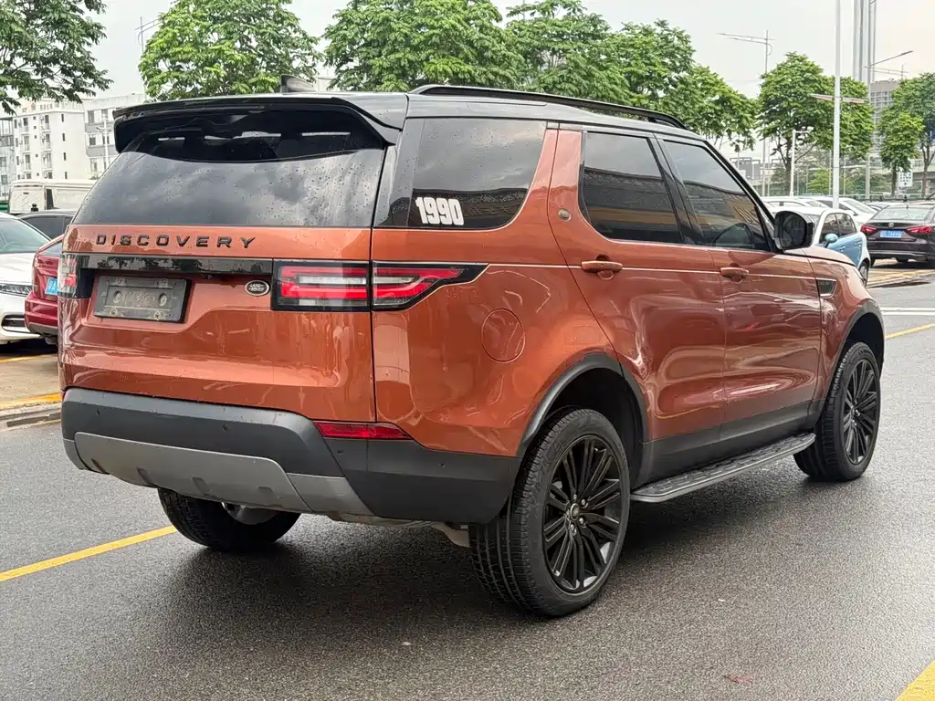 Land Rover Discovery 2018 — фото 7