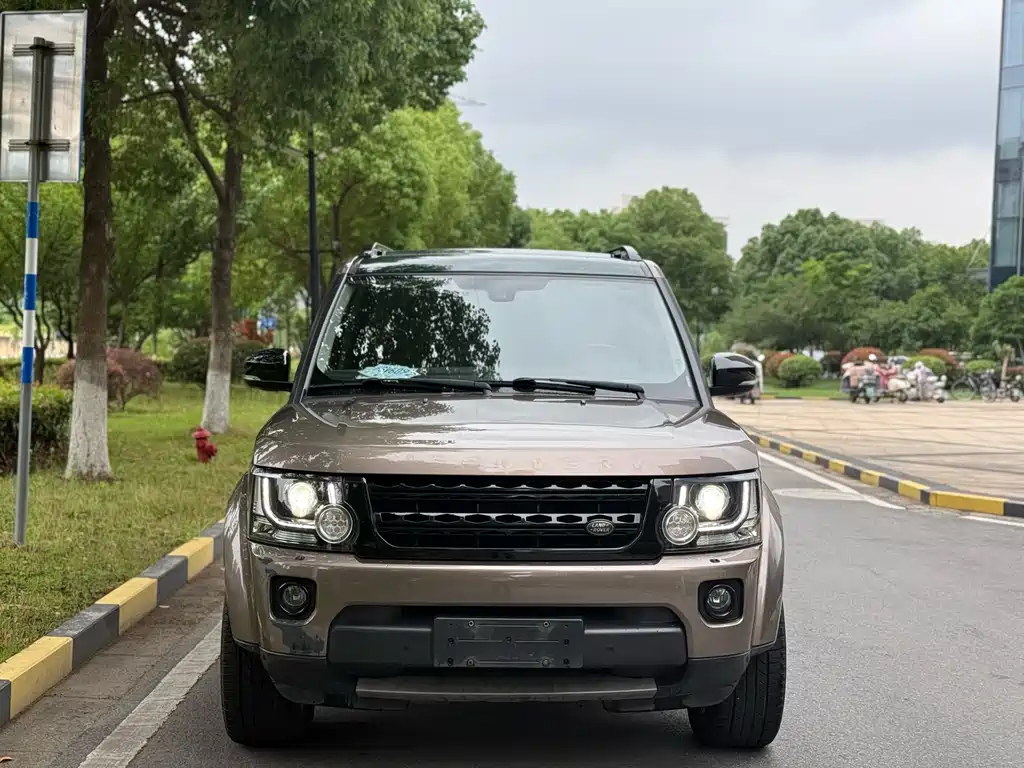 Land Rover Discovery 2015 — фото 2