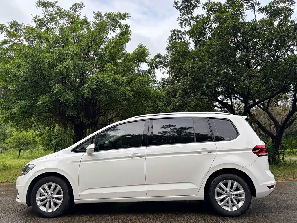Volkswagen Touran 2020