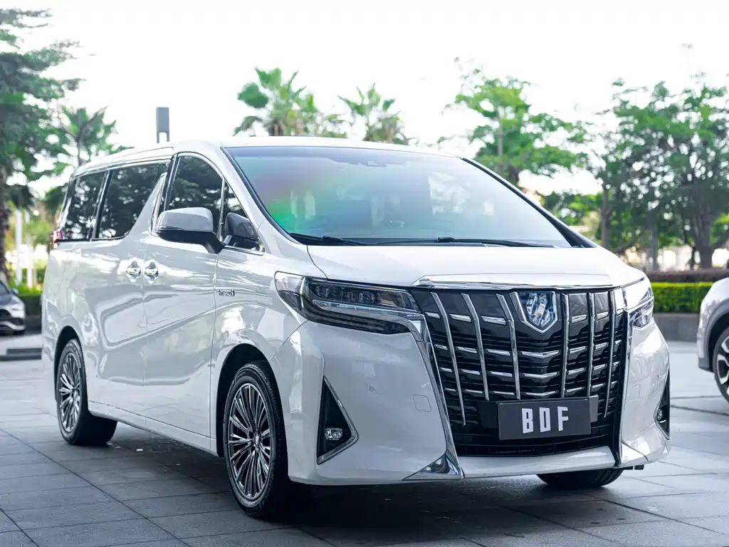 Toyota Alphard 2021 — фото 3