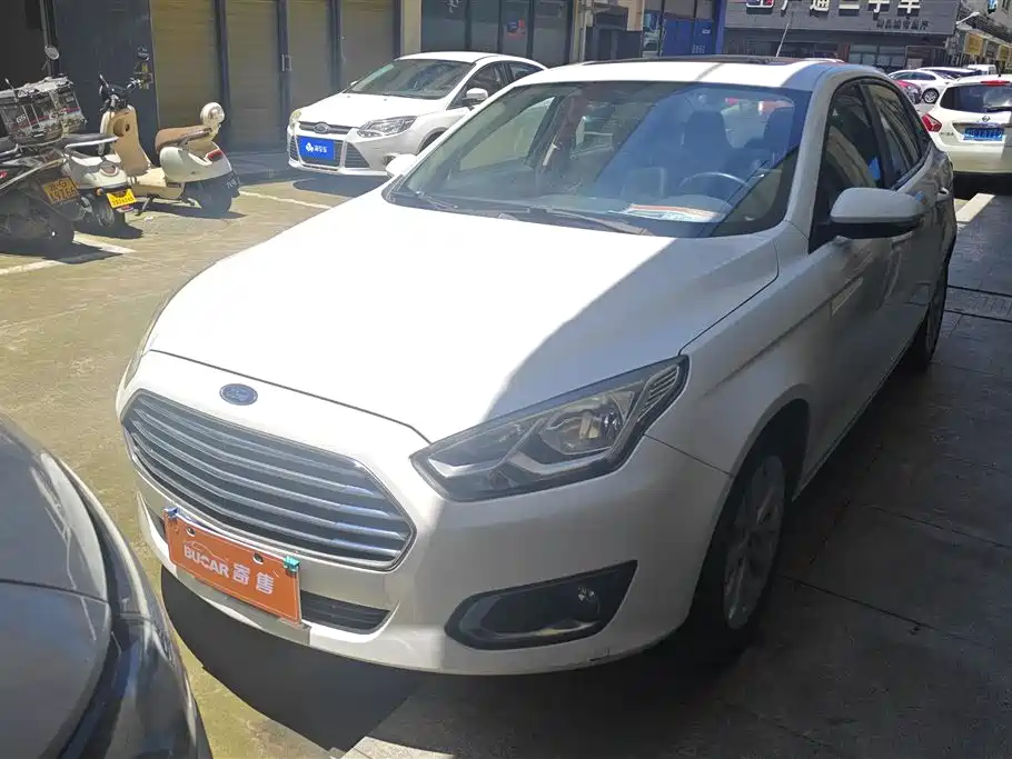 Ford Escort 2016