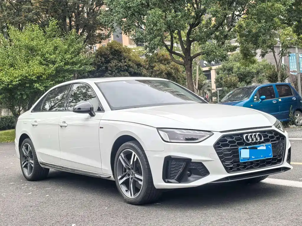 Audi A4L 2023 — фото 3