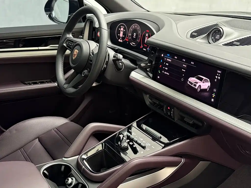Porsche Cayenne 2024 — фото 18