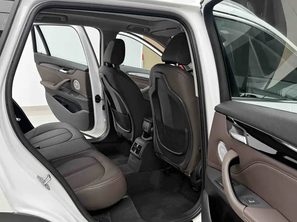 BMW X1 2022 — фото 17