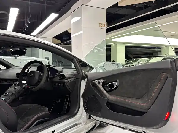 Lamborghini Huracan 2014