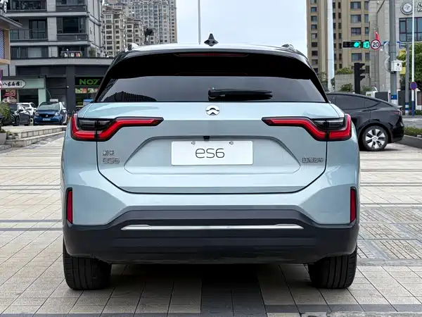 NIO ES6 2020